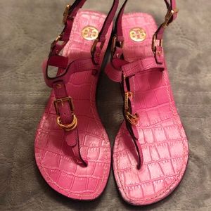 Tory Burch strap and buckle pink sandals sz 8 1/2